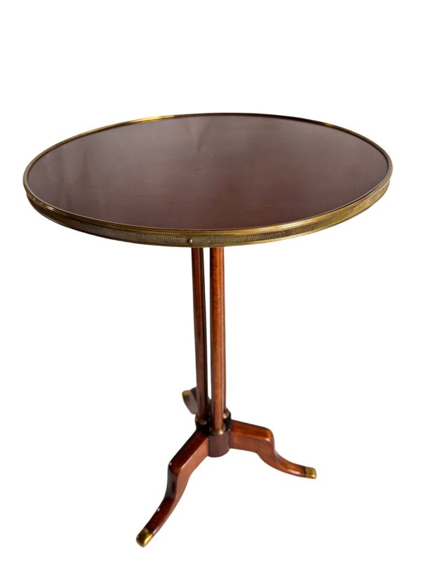 Mesa auxiliar Gueridón