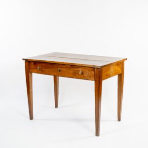 Mesa de escritura. Nogal