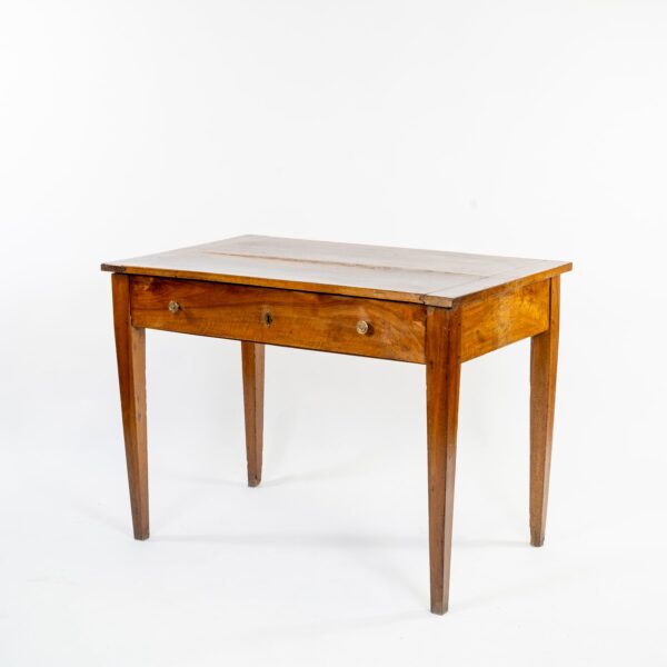 Mesa de escritura. Nogal