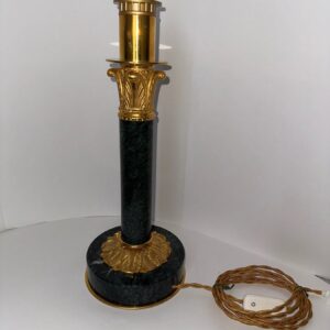 Lámpara de mesa en mármol verde y bronce dorado